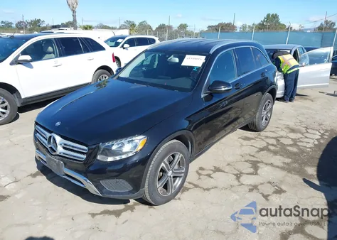 2017 Mercedes-Benz Glc 300 z USA, uszkodzony, nr VIN WDC0G4JB6HF186262